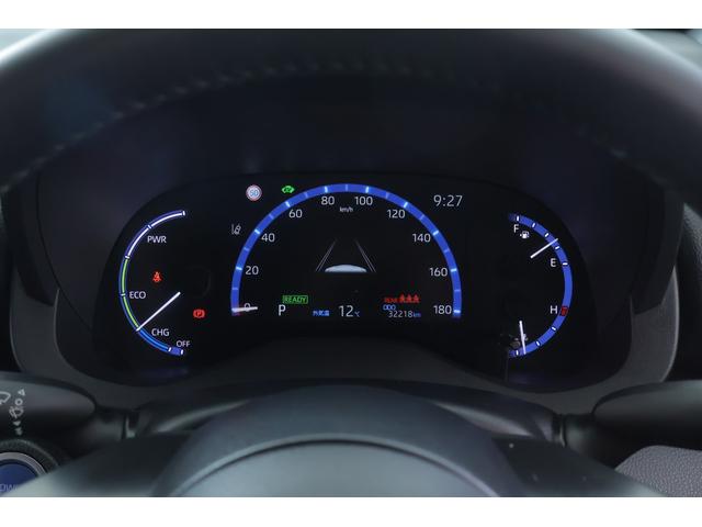 ヤリスクロス ハイブリッドＺ　衝突被害軽減ブレーキ　レーダークルーズ　８インチＤＡナビ　地デジＴＶ　全周囲カメラ　ＢＳＭ　オートハイビーム　車線逸脱警報　クリアランスソナー　スマートキー　ＥＴＣ　シートヒーター　ステアリングヒーター　ドラレコ　ＬＥＤヘッドライト（19枚目）