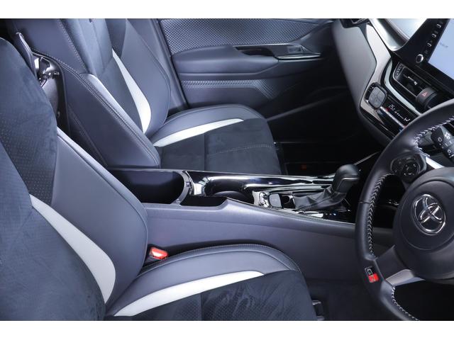 Ｃ－ＨＲ Ｓ　ＧＲスポーツ　衝突被害軽減ブレーキ　レーダークルーズ　８インチＤＡ　地デジＴＶ　全周囲カメラ　ＢＳＭ　オートハイビーム　車線逸脱警報　スマートキー　ＥＴＣ　シートヒーター　ドラレコ　ＬＥＤヘッドライト　Ｂｌｕｅｔｏｏｔｈ接続　横滑り防止装置（34枚目）