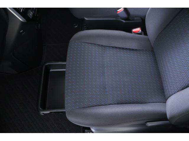 ルーミー カスタムＧ　衝突被害軽減ブレーキ　レーダークルーズ　９インチＤＡ　地デジＴＶ　バックカメラ　スマートキー　ＥＴＣ　オートハイビーム　車線逸脱警報　コーナーセンサー　両側電動ドア　シートヒーター　ＬＥＤヘッドライト　Ｂｌｕｅｔｏｏｔｈ接続　横滑り防止装置（35枚目）