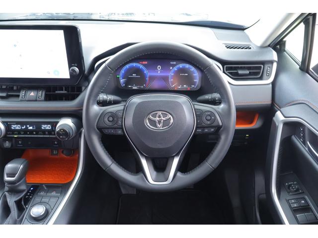 ＲＡＶ４ アドベンチャー　４ＷＤ　衝突被害軽減ブレーキ　デジタルミラー　１０．５インチＤＡナビ　地デジＴＶ　バックカメラ　ＢＳＭ　レーダークルーズ　車線逸脱警報　クリアランスソナー　ドラレコ　ＥＴＣ　シートヒーター＆クール　パワーシート　ステアリングヒーター　ワンオーナー（13枚目）
