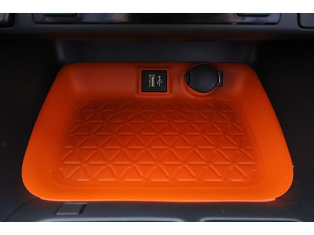 ＲＡＶ４ アドベンチャー　４ＷＤ　衝突被害軽減ブレーキ　デジタルミラー　１０．５インチＤＡナビ　地デジＴＶ　バックカメラ　ＢＳＭ　レーダークルーズ　車線逸脱警報　クリアランスソナー　ドラレコ　ＥＴＣ　シートヒーター＆クール　パワーシート　ステアリングヒーター　ワンオーナー（26枚目）