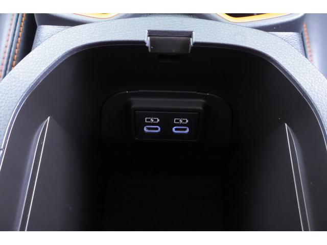 ＲＡＶ４ アドベンチャー　４ＷＤ　衝突被害軽減ブレーキ　デジタルミラー　１０．５インチＤＡナビ　地デジＴＶ　バックカメラ　ＢＳＭ　レーダークルーズ　車線逸脱警報　クリアランスソナー　ドラレコ　ＥＴＣ　シートヒーター＆クール　パワーシート　ステアリングヒーター　ワンオーナー（35枚目）