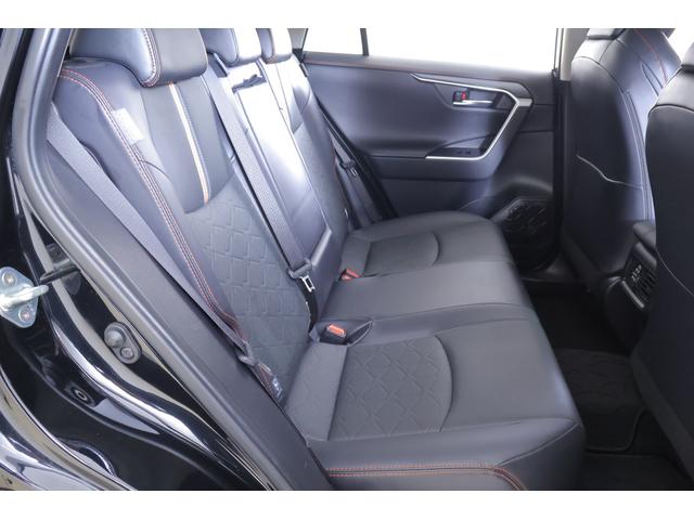 ＲＡＶ４ アドベンチャー　４ＷＤ　衝突被害軽減ブレーキ　デジタルミラー　１０．５インチＤＡナビ　地デジＴＶ　バックカメラ　ＢＳＭ　レーダークルーズ　車線逸脱警報　クリアランスソナー　ドラレコ　ＥＴＣ　シートヒーター＆クール　パワーシート　ステアリングヒーター　ワンオーナー（40枚目）