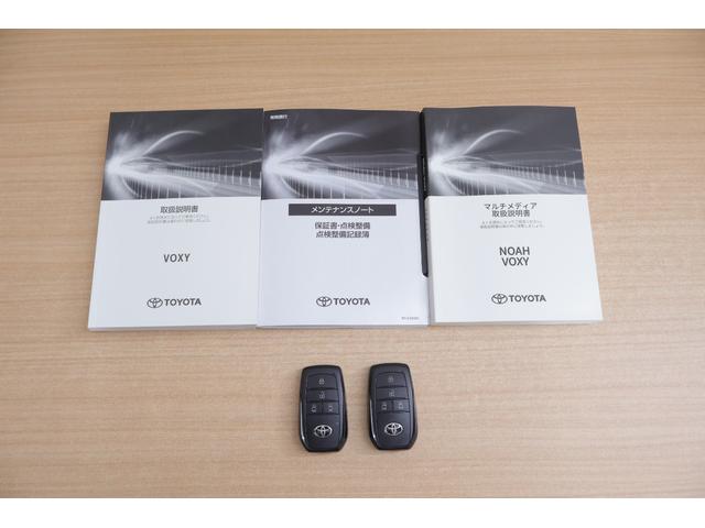 ヴォクシー ハイブリッドS-Z 衝突被害軽減ブレーキ 10.5型DAナビ 地デジTV 全周囲カメラ ETC2.0 オートハイビーム BSM レーダークルーズ 車線逸脱警報 クリアランスソナー 両側電動ドア シートヒーター ドラレコ AC100V-1500W ワンオーナー(55枚目)