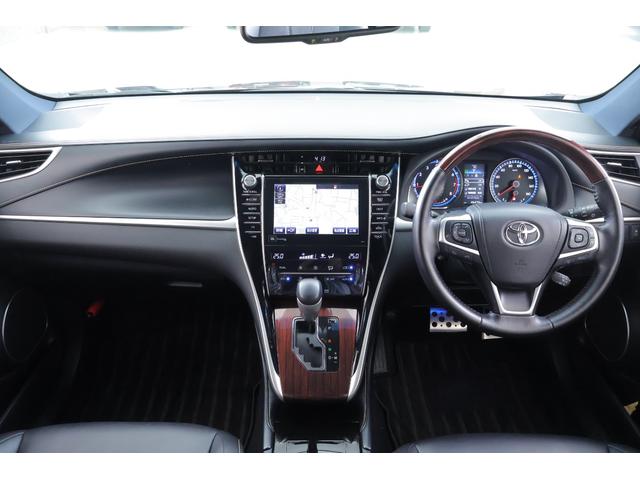 ハリアー プレミアム　プリクラッシュセーフティー　レーダークルーズ　純正ＪＢＬプレミアムナビ　地デジＴＶ　バックカメラ　スマートキー　ＥＴＣ　オートハイビーム　車線逸脱警報　クリアランスソナー　ドラレコ　パワーバックドア　横滑り防止装置　ワンオーナー　ひょう害車（12枚目）