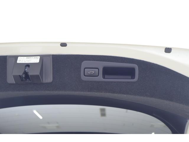 ハリアー プレミアム 衝突被害軽減ブレーキ 純正9型ナビ 地デジTV バックカメラ スマートキー ETC レーダークルーズ 車線逸脱警報 オートハイビーム クリアランスソナー ドラレコ パワーシート パワーバックドア Bluetooth接続 LEDライト 横滑り防止装置(41枚目)