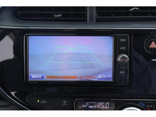 アクア クロスオーバー　衝突被害軽減ブレーキ　純正ＳＤナビ　地デジＴＶ　バックカメラ　スマートキー　ＥＴＣ　オートハイビーム　車線逸脱警報　シートヒーター　先行車発進告知機能　Ｂｌｕｅｔｏｏｔｈ接続　ＬＥＤヘッドライト　純正アルミ　横滑り防止装置（15枚目）