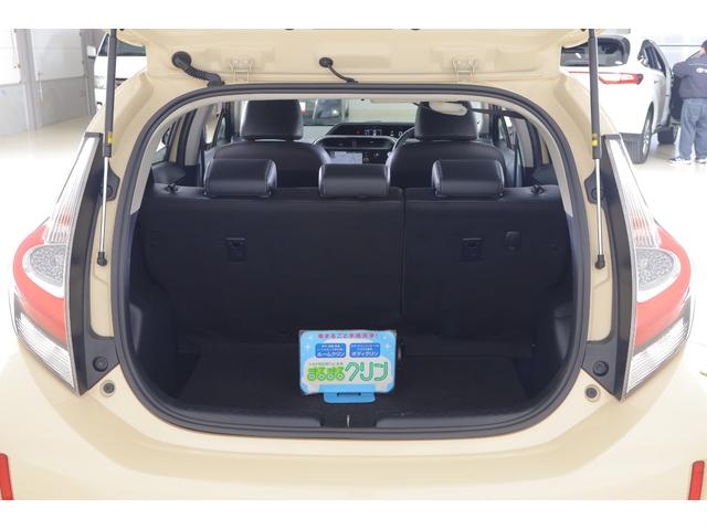 アクア クロスオーバー　衝突被害軽減ブレーキ　純正ＳＤナビ　地デジＴＶ　バックカメラ　スマートキー　ＥＴＣ　オートハイビーム　車線逸脱警報　シートヒーター　先行車発進告知機能　Ｂｌｕｅｔｏｏｔｈ接続　ＬＥＤヘッドライト　純正アルミ　横滑り防止装置（34枚目）