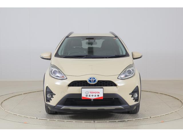 アクア クロスオーバー　衝突被害軽減ブレーキ　純正ＳＤナビ　地デジＴＶ　バックカメラ　スマートキー　ＥＴＣ　オートハイビーム　車線逸脱警報　シートヒーター　先行車発進告知機能　Ｂｌｕｅｔｏｏｔｈ接続　ＬＥＤヘッドライト　純正アルミ　横滑り防止装置（35枚目）