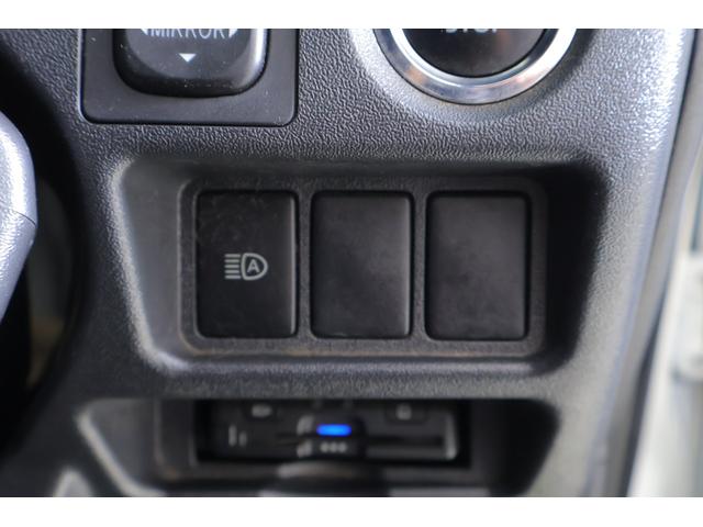 ハイエースバン スーパーＧＬ　ダークプライムＩＩ　衝突被害軽減ブレーキ　９インチナビ　地デジＴＶ　全周囲カメラ　スマートキー　ＥＴＣ　車線逸脱警報　オートハイビーム　電動格納ミラー　ＬＥＤヘッドライト　ＡＣ１００Ｖ電源　Ｂｌｕｅｔｏｏｔｈ接続　ドラレコ　横滑り防止装置（24枚目）