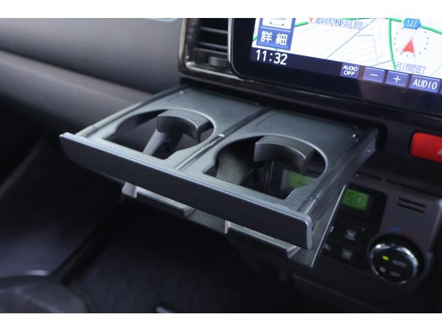 ハイエースバン スーパーＧＬ　ダークプライムＩＩ　衝突被害軽減ブレーキ　９インチナビ　地デジＴＶ　全周囲カメラ　スマートキー　ＥＴＣ　車線逸脱警報　オートハイビーム　電動格納ミラー　ＬＥＤヘッドライト　ＡＣ１００Ｖ電源　Ｂｌｕｅｔｏｏｔｈ接続　ドラレコ　横滑り防止装置（29枚目）