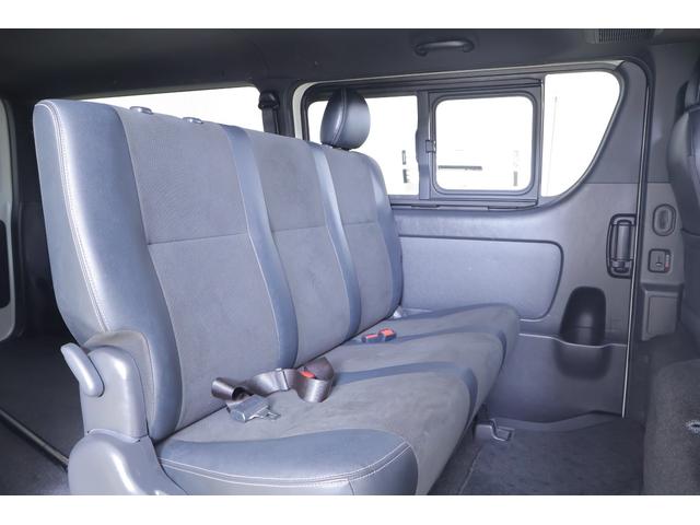 ハイエースバン スーパーＧＬ　ダークプライムＩＩ　衝突被害軽減ブレーキ　９インチナビ　地デジＴＶ　全周囲カメラ　スマートキー　ＥＴＣ　車線逸脱警報　オートハイビーム　電動格納ミラー　ＬＥＤヘッドライト　ＡＣ１００Ｖ電源　Ｂｌｕｅｔｏｏｔｈ接続　ドラレコ　横滑り防止装置（34枚目）