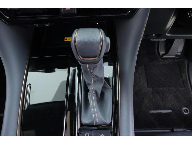 アルファード Ｚ　ムーンルーフ　衝突被害軽減ブレーキ　１４インチＤＡナビ　地デジＴＶ　全周囲カメラ　後席モニター　レーダークルーズ　車線逸脱警報　クリアランスソナー　ＥＴＣ２．０　シートヒーター＆クール　ＡＣ１００Ｖ電源　パワーバックドア　３眼ＬＥＤライト　ワンオーナー（28枚目）