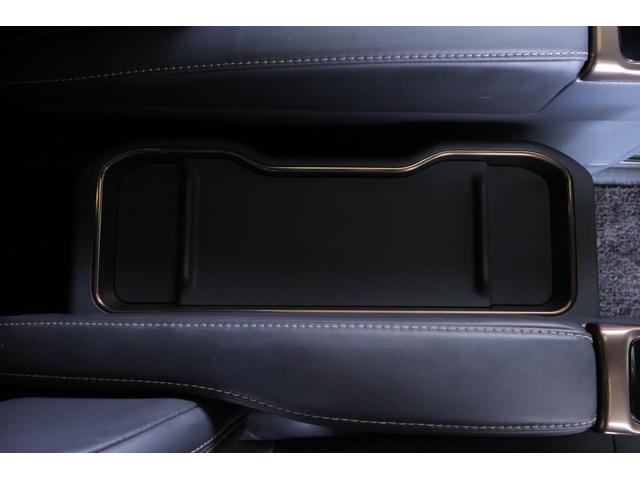 アルファード Ｚ　ムーンルーフ　衝突被害軽減ブレーキ　１４インチＤＡナビ　地デジＴＶ　全周囲カメラ　後席モニター　レーダークルーズ　車線逸脱警報　クリアランスソナー　ＥＴＣ２．０　シートヒーター＆クール　ＡＣ１００Ｖ電源　パワーバックドア　３眼ＬＥＤライト　ワンオーナー（47枚目）