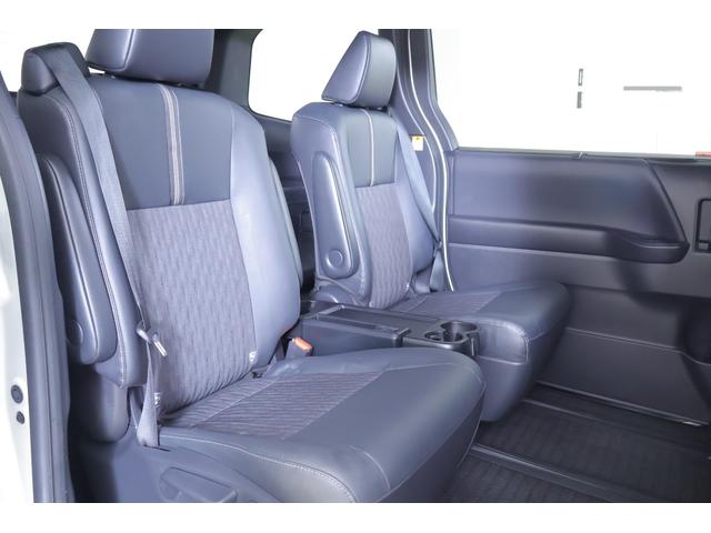 ノア ハイブリッドＳ－Ｚ　衝突被害軽減ブレーキ　１０．５型ＤＡナビ　地デジＴＶ　バックカメラ　後席モニター　ＥＴＣ２．０　レーダークルーズ　車線逸脱警報　クリアランスソナー　オートハイビーム　両側電動ドア　シートヒーター　ＡＣ１００Ｖ－１５００Ｗ　ワンオーナー（40枚目）