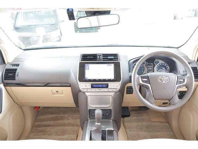 ランドクルーザープラド ＴＸ　４ＷＤ　衝突被害軽減ブレーキ　純正９型ナビ　地デジＴＶ　バックカメラ　スマートキー　ＥＴＣ　レーダークルーズ　車線逸脱警報　オートハイビーム　先行車発進告知機能　クリアランスソナー　ドライブレコーダー　ＬＥＤヘッドライト　横滑り防止装置　ワンオーナー（12枚目）