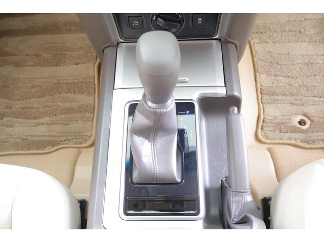 ランドクルーザープラド ＴＸ　４ＷＤ　衝突被害軽減ブレーキ　純正９型ナビ　地デジＴＶ　バックカメラ　スマートキー　ＥＴＣ　レーダークルーズ　車線逸脱警報　オートハイビーム　先行車発進告知機能　クリアランスソナー　ドライブレコーダー　ＬＥＤヘッドライト　横滑り防止装置　ワンオーナー（25枚目）