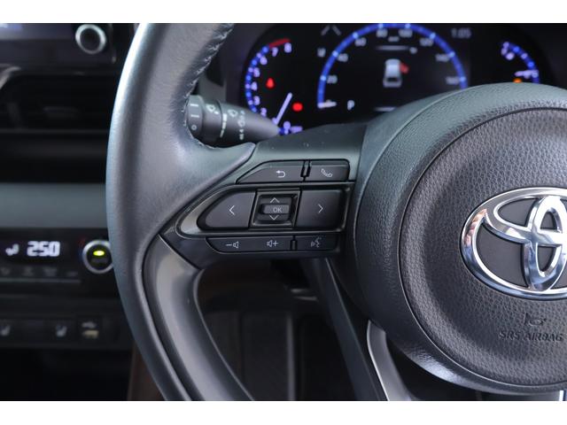 ヤリスクロス Ｚ　衝突被害軽減ブレーキ　レーダークルーズ　純正８インチＤＡ　地デジＴＶ　全周囲カメラ　オートハイビーム　車線逸脱警報　クリアランスソナー　スマートキー　ＥＴＣ　シートヒーター　ドラレコ　Ｂｌｕｅｔｏｏｔｈ接続　ＬＥＤヘッドライト　横滑り防止装置　ワンオーナー（22枚目）