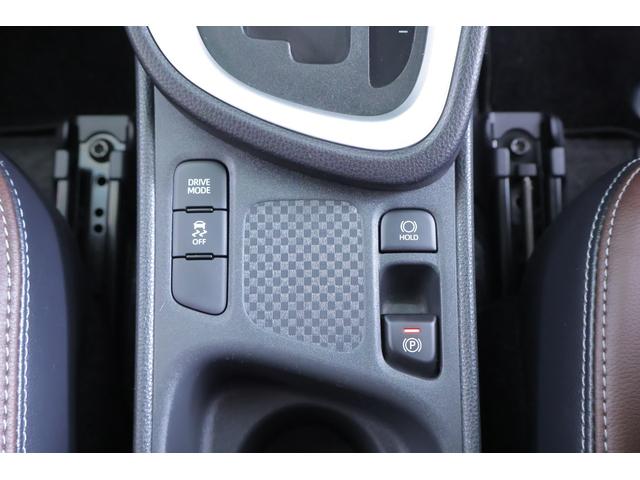 ヤリスクロス Ｚ　衝突被害軽減ブレーキ　レーダークルーズ　純正８インチＤＡ　地デジＴＶ　全周囲カメラ　オートハイビーム　車線逸脱警報　クリアランスソナー　スマートキー　ＥＴＣ　シートヒーター　ドラレコ　Ｂｌｕｅｔｏｏｔｈ接続　ＬＥＤヘッドライト　横滑り防止装置　ワンオーナー（28枚目）