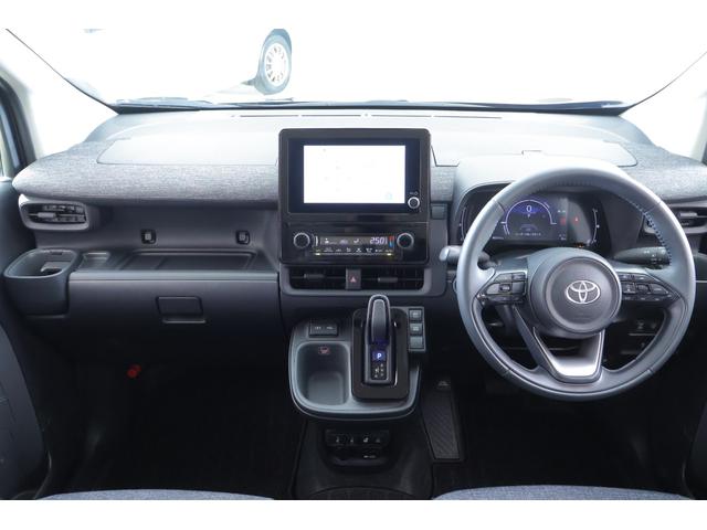 シエンタ ハイブリッドZ 衝突被害軽減ブレーキ レーダークルーズ 純正8インチDA 地デジTV バックカメラ BSM ドラレコ ETC オートハイビーム 車線逸脱警報 クリアランスソナー 両側電動ドア シートヒーター ステアリングヒーター LEDライト ワンオーナー(12枚目)