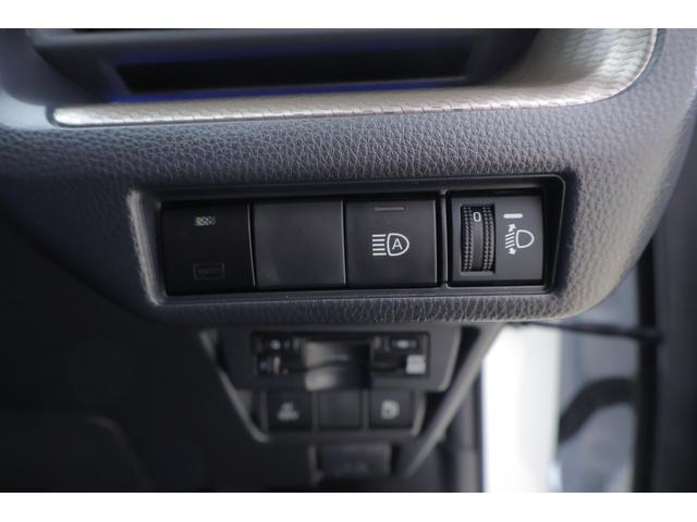 プリウス Ｇ　衝突被害軽減ブレーキ　レーダークルーズ　純正８インチＤＡ　地デジＴＶ　バックカメラ　ＥＴＣ２．０　オートハイビーム　車線逸脱警報　ＢＳＭ　クリアランスソナー　ＡＣ１００Ｖー１５００Ｗ　シートヒーター　ＬＥＤヘッドライト　ドラレコ　横滑り防止装置　ワンオーナー（29枚目）