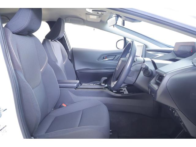 プリウス Ｇ　衝突被害軽減ブレーキ　レーダークルーズ　純正８インチＤＡ　地デジＴＶ　バックカメラ　ＥＴＣ２．０　オートハイビーム　車線逸脱警報　ＢＳＭ　クリアランスソナー　ＡＣ１００Ｖー１５００Ｗ　シートヒーター　ＬＥＤヘッドライト　ドラレコ　横滑り防止装置　ワンオーナー（38枚目）