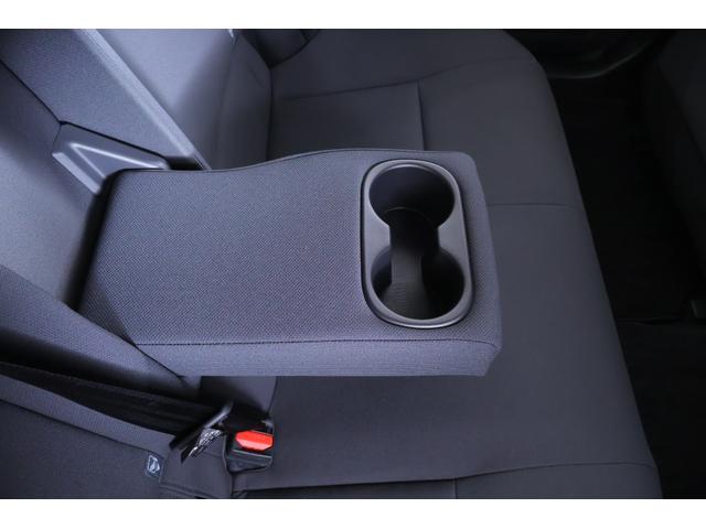 プリウス Ｇ　衝突被害軽減ブレーキ　レーダークルーズ　純正８インチＤＡ　地デジＴＶ　バックカメラ　ＥＴＣ２．０　オートハイビーム　車線逸脱警報　ＢＳＭ　クリアランスソナー　ＡＣ１００Ｖー１５００Ｗ　シートヒーター　ＬＥＤヘッドライト　ドラレコ　横滑り防止装置　ワンオーナー（41枚目）