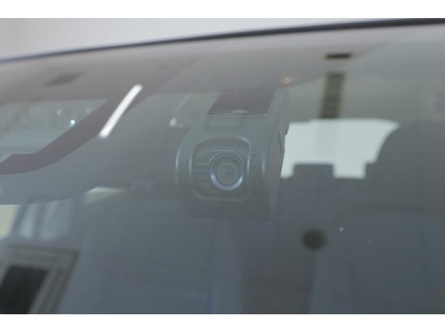 アクア Ｓ　衝突被害軽減ブレーキ　純正ＳＤナビＴＶ　バックカメラ　スマートキー　ＥＴＣ　オートハイビーム　車線逸脱警報　クリアランスソナー　先行車発進お知らせ機能　Ｂｌｕｅｔｏｏｔｈ接続　ドライブレコーダー　ＬＥＤヘッドライト　横滑り防止装置　ワンオーナー（28枚目）