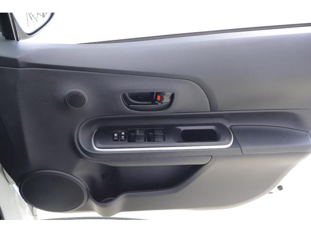 アクア Ｓ　衝突被害軽減ブレーキ　純正ＳＤナビＴＶ　バックカメラ　スマートキー　ＥＴＣ　オートハイビーム　車線逸脱警報　クリアランスソナー　先行車発進お知らせ機能　Ｂｌｕｅｔｏｏｔｈ接続　ドライブレコーダー　ＬＥＤヘッドライト　横滑り防止装置　ワンオーナー（29枚目）