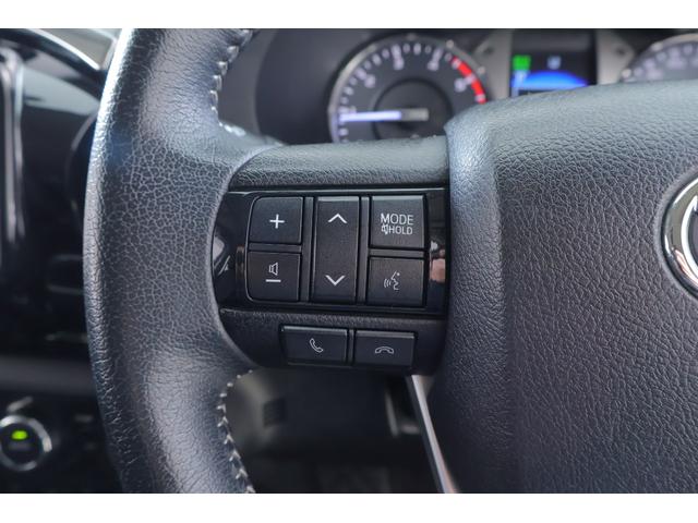 ハイラックス Z 4WD 衝突被害軽減ブレーキ レーダークルーズ ドラレコ 純正SDナビ 地デジTV バックカメラ スマートキー ETC クリアランスソナー 車線逸脱警報 オートLSD リアデフロック LEDヘッドライト トノカバー 横滑り防止装置 ワンオーナー(18枚目)