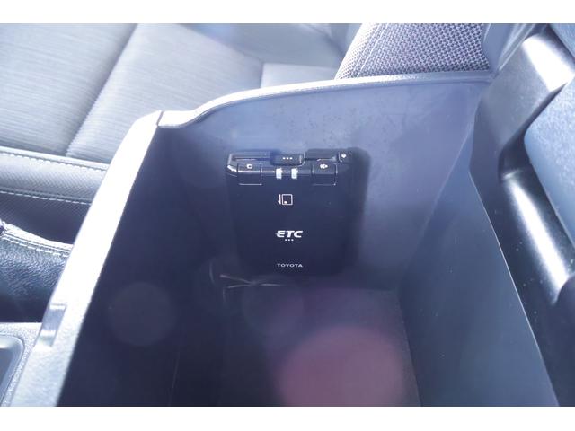 ハイラックス Z 4WD 衝突被害軽減ブレーキ レーダークルーズ ドラレコ 純正SDナビ 地デジTV バックカメラ スマートキー ETC クリアランスソナー 車線逸脱警報 オートLSD リアデフロック LEDヘッドライト トノカバー 横滑り防止装置 ワンオーナー(30枚目)