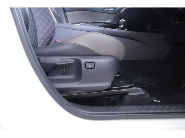 C-HR G 衝突被害軽減ブレーキ 純正8インチDAナビ 全周囲カメラ レーダークルーズ 車線逸脱警報 オートハイビーム BSM スマートキー ETC クリアランスソナー シートヒーター 前後ドラレコ LEDヘッドライト Bluetooth接続 横滑防止装置 ワンオーナー(39枚目)