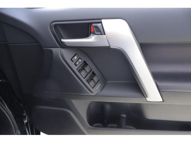 ランドクルーザープラド TX Lパッケージ・ブラックエディション 4WD 本革シート 衝突被害軽減ブレーキ 純正9インチナビ 地デジTV バックカメラ スマートキー ETC ドラレコ レーダークルーズ 車線逸脱警報 オートハイビーム シートヒーター&クール LEDライト 横滑り防止装置(35枚目)