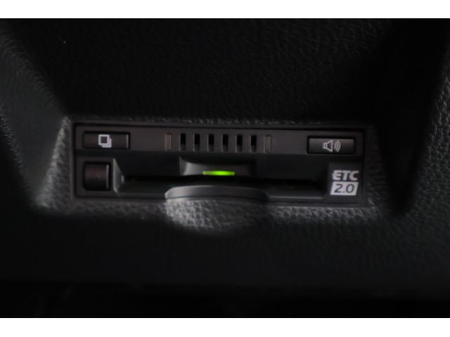 ヤリスクロス ハイブリッドＺ　アドベンチャー　衝突被害軽減ブレーキ　ＢＳＭ　純正８インチＤＡナビ　地デジＴＶ　全周囲カメラ　ＥＴＣ２．０　レーダークルーズ　車線逸脱警報　クリアランスソナー　シートヒーター　ステアリングヒーター　前後ドラレコ　ＬＥＤヘッドライト　ワンオーナー（31枚目）