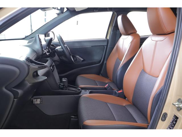 ヤリスクロス ハイブリッドＺ　アドベンチャー　衝突被害軽減ブレーキ　ＢＳＭ　純正８インチＤＡナビ　地デジＴＶ　全周囲カメラ　ＥＴＣ２．０　レーダークルーズ　車線逸脱警報　クリアランスソナー　シートヒーター　ステアリングヒーター　前後ドラレコ　ＬＥＤヘッドライト　ワンオーナー（41枚目）