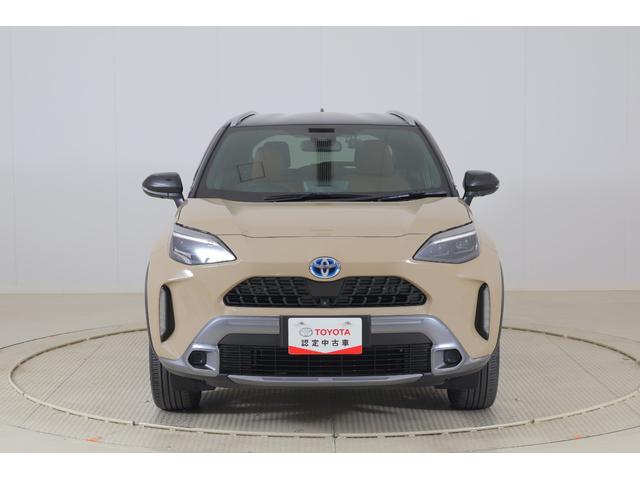 ヤリスクロス ハイブリッドＺ　アドベンチャー　衝突被害軽減ブレーキ　ＢＳＭ　純正８インチＤＡナビ　地デジＴＶ　全周囲カメラ　ＥＴＣ２．０　レーダークルーズ　車線逸脱警報　クリアランスソナー　シートヒーター　ステアリングヒーター　前後ドラレコ　ＬＥＤヘッドライト　ワンオーナー（46枚目）