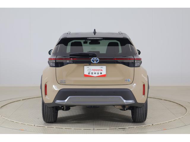 ヤリスクロス ハイブリッドＺ　アドベンチャー　衝突被害軽減ブレーキ　ＢＳＭ　純正８インチＤＡナビ　地デジＴＶ　全周囲カメラ　ＥＴＣ２．０　レーダークルーズ　車線逸脱警報　クリアランスソナー　シートヒーター　ステアリングヒーター　前後ドラレコ　ＬＥＤヘッドライト　ワンオーナー（48枚目）