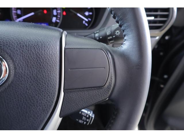 エスクァイア Gi 4WD 衝突被害軽減ブレーキ 純正10型ナビ地デジTV バックカメラ 後席モニター スマートキー ETC クルコン 両側電動ドア オートハイビーム 車線逸脱警報 クリアランスソナー シートヒーター ドラレコ Bluetooth接続 LEDヘッドライト(21枚目)