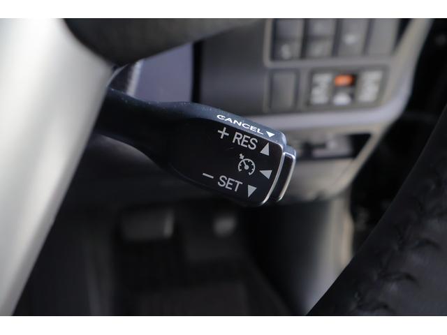 エスクァイア Gi 4WD 衝突被害軽減ブレーキ 純正10型ナビ地デジTV バックカメラ 後席モニター スマートキー ETC クルコン 両側電動ドア オートハイビーム 車線逸脱警報 クリアランスソナー シートヒーター ドラレコ Bluetooth接続 LEDヘッドライト(22枚目)