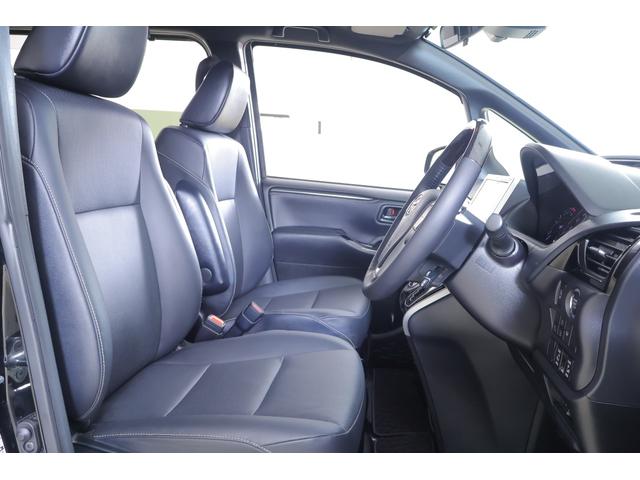 エスクァイア Gi 4WD 衝突被害軽減ブレーキ 純正10型ナビ地デジTV バックカメラ 後席モニター スマートキー ETC クルコン 両側電動ドア オートハイビーム 車線逸脱警報 クリアランスソナー シートヒーター ドラレコ Bluetooth接続 LEDヘッドライト(40枚目)