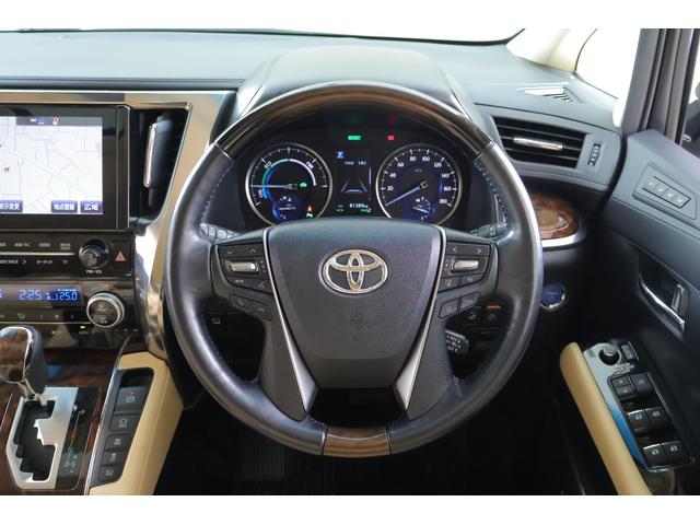 アルファードハイブリッド Ｇ　Ｆパッケージ　４ＷＤ　サンルーフ　衝突被害軽減ブレーキ　ＪＢＬプレミアムナビ　地デジＴＶ　全周囲カメラ　１２．１インチリアエンター　ＢＳＭ　レーダークルーズ　車線逸脱警報　ＥＴＣ２．０　クリアランスソナー　本革　シートヒーター＆クール　パワーバックドア（13枚目）