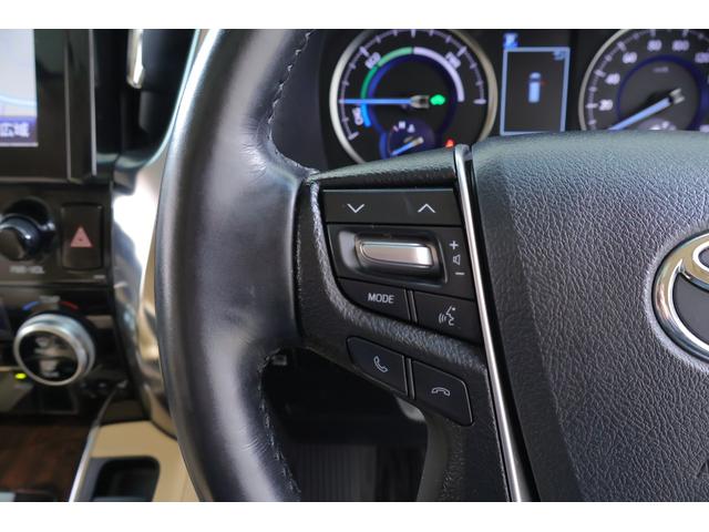 アルファードハイブリッド Ｇ　Ｆパッケージ　４ＷＤ　サンルーフ　衝突被害軽減ブレーキ　ＪＢＬプレミアムナビ　地デジＴＶ　全周囲カメラ　１２．１インチリアエンター　ＢＳＭ　レーダークルーズ　車線逸脱警報　ＥＴＣ２．０　クリアランスソナー　本革　シートヒーター＆クール　パワーバックドア（22枚目）