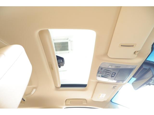 アルファードハイブリッド Ｇ　Ｆパッケージ　４ＷＤ　サンルーフ　衝突被害軽減ブレーキ　ＪＢＬプレミアムナビ　地デジＴＶ　全周囲カメラ　１２．１インチリアエンター　ＢＳＭ　レーダークルーズ　車線逸脱警報　ＥＴＣ２．０　クリアランスソナー　本革　シートヒーター＆クール　パワーバックドア（34枚目）