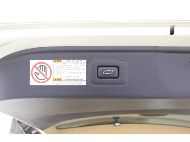 アルファードハイブリッド Ｇ　Ｆパッケージ　４ＷＤ　サンルーフ　衝突被害軽減ブレーキ　ＪＢＬプレミアムナビ　地デジＴＶ　全周囲カメラ　１２．１インチリアエンター　ＢＳＭ　レーダークルーズ　車線逸脱警報　ＥＴＣ２．０　クリアランスソナー　本革　シートヒーター＆クール　パワーバックドア（60枚目）