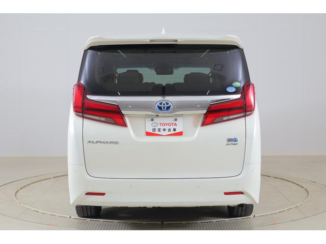 アルファードハイブリッド Ｇ　Ｆパッケージ　４ＷＤ　サンルーフ　衝突被害軽減ブレーキ　ＪＢＬプレミアムナビ　地デジＴＶ　全周囲カメラ　１２．１インチリアエンター　ＢＳＭ　レーダークルーズ　車線逸脱警報　ＥＴＣ２．０　クリアランスソナー　本革　シートヒーター＆クール　パワーバックドア（63枚目）