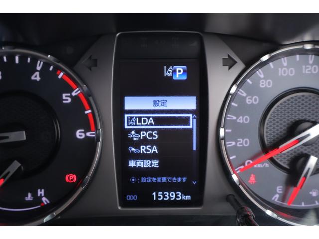 ハイラックス Ｚ　ＧＲスポーツ　４ＷＤ　衝突被害軽減ブレーキ　パドルシフト　８インチＤＡナビ　全周囲カメラ　レーダークルーズ　スマートキー　クリアランスソナー　車線逸脱警報　パワーシート　オートＬＳＤ　リアデフロック　ＬＥＤヘッドライト　横滑り防止装置　ワンオーナー（19枚目）