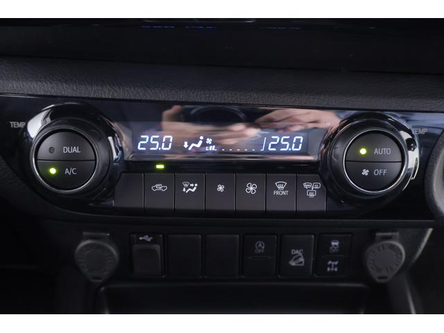 ハイラックス Ｚ　ＧＲスポーツ　４ＷＤ　衝突被害軽減ブレーキ　パドルシフト　８インチＤＡナビ　全周囲カメラ　レーダークルーズ　スマートキー　クリアランスソナー　車線逸脱警報　パワーシート　オートＬＳＤ　リアデフロック　ＬＥＤヘッドライト　横滑り防止装置　ワンオーナー（28枚目）