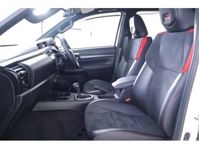 ハイラックス Ｚ　ＧＲスポーツ　４ＷＤ　衝突被害軽減ブレーキ　パドルシフト　８インチＤＡナビ　全周囲カメラ　レーダークルーズ　スマートキー　クリアランスソナー　車線逸脱警報　パワーシート　オートＬＳＤ　リアデフロック　ＬＥＤヘッドライト　横滑り防止装置　ワンオーナー（39枚目）