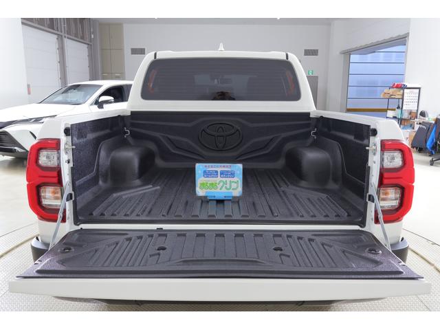 ハイラックス Ｚ　ＧＲスポーツ　４ＷＤ　衝突被害軽減ブレーキ　パドルシフト　８インチＤＡナビ　全周囲カメラ　レーダークルーズ　スマートキー　クリアランスソナー　車線逸脱警報　パワーシート　オートＬＳＤ　リアデフロック　ＬＥＤヘッドライト　横滑り防止装置　ワンオーナー（47枚目）