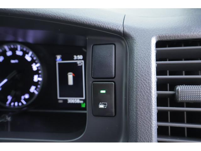 ハイエースバン スーパーGLダークプライムII 4WD 衝突被害軽減ブレーキ SDナビ地デジTV 全周囲カメラ 後席モニター スマートキー ETC オートハイビーム 車線逸脱警報 クリアランスソナー 前後ドラレコ デジタルミラー AC100V電源 純正アルミ LEDヘッドライト(23枚目)